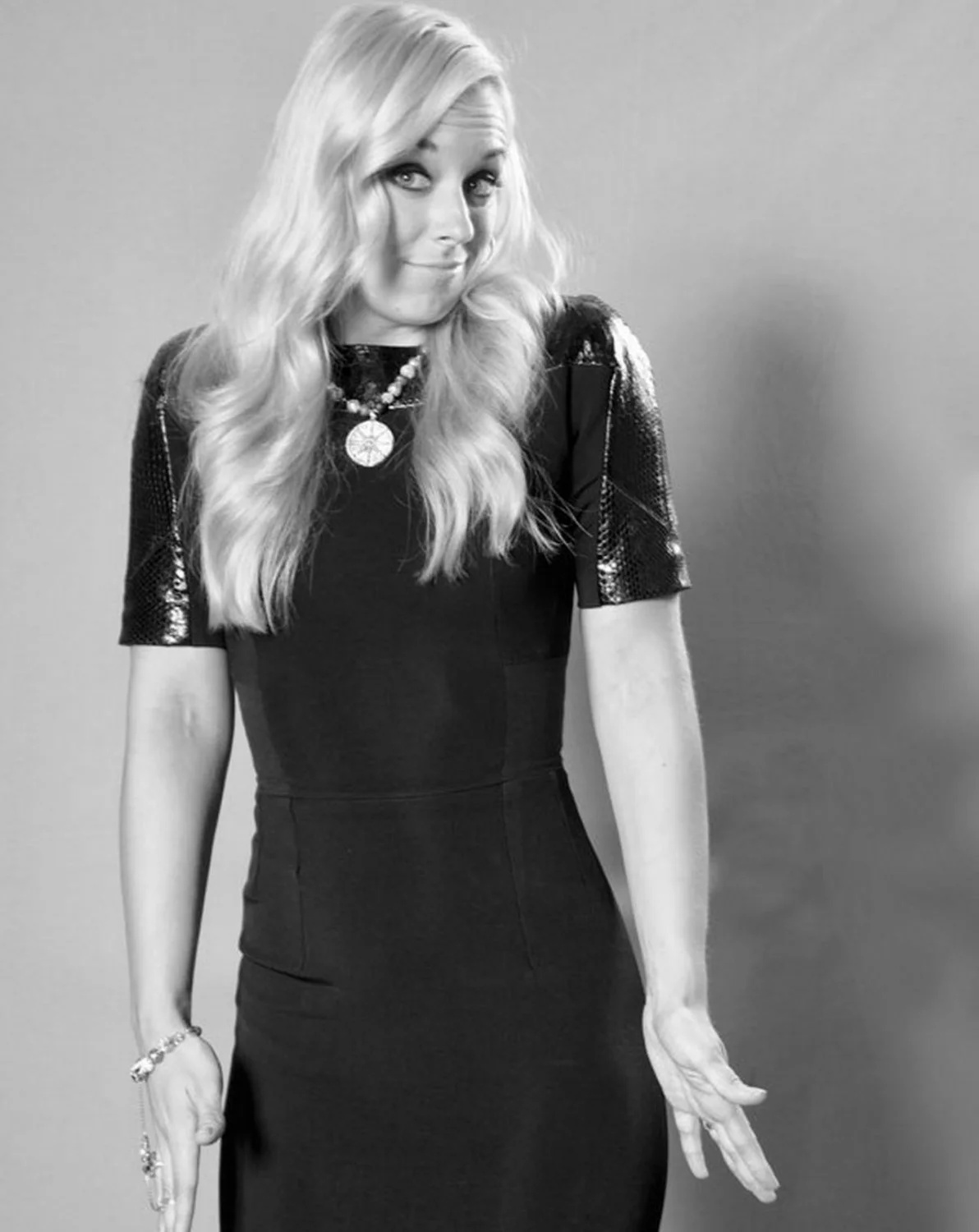 sabine-lisicki-wta-pre-wimbledon-2014-party-in-london_3 image 7