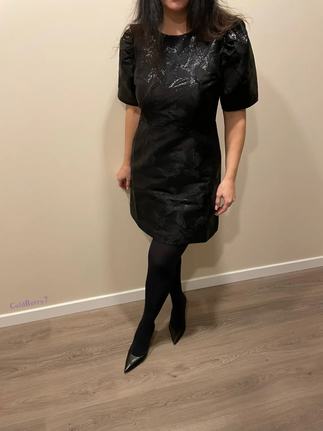 Cold Berry leaked wife image 18