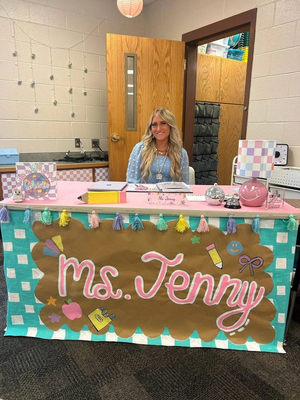 Pawg teacher was a college slut image 9
