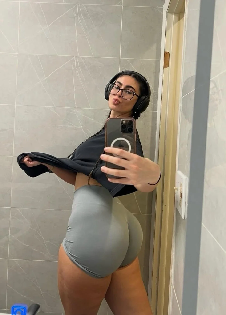 Vanessa is the finest PAWG I’ve ever seen image 1