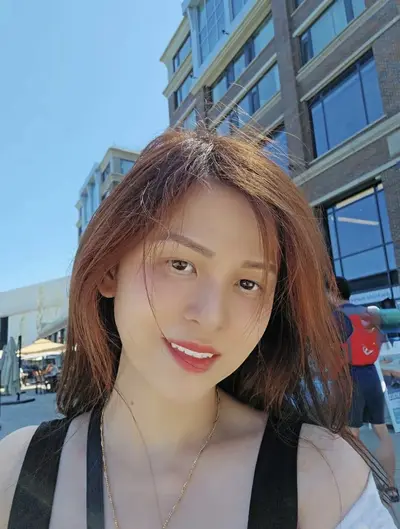 petite vietnamese milf cover image