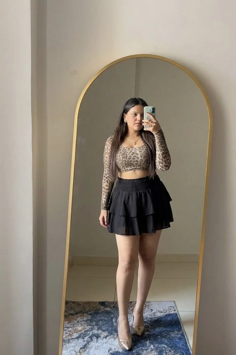 Hot indian insta infleuncer viral pics showing with her face image 3