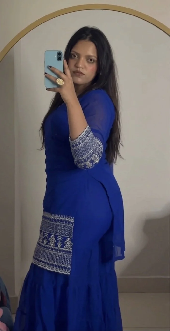 Hot indian insta infleuncer viral pics showing with her face image 32