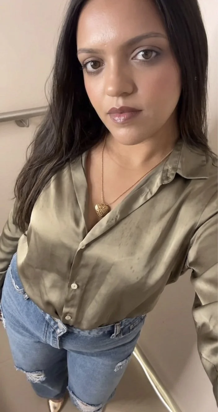 Hot indian insta infleuncer viral pics showing with her face image 35