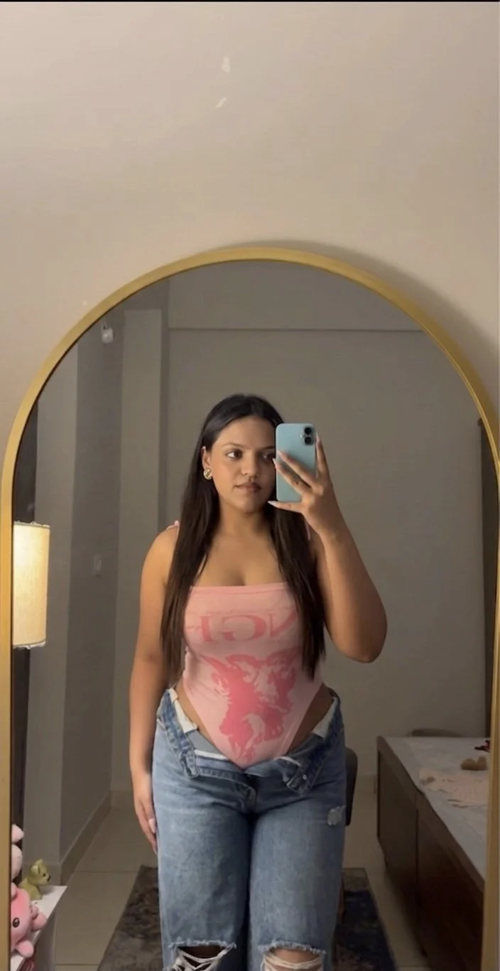 Hot indian insta infleuncer viral pics showing with her face image 36