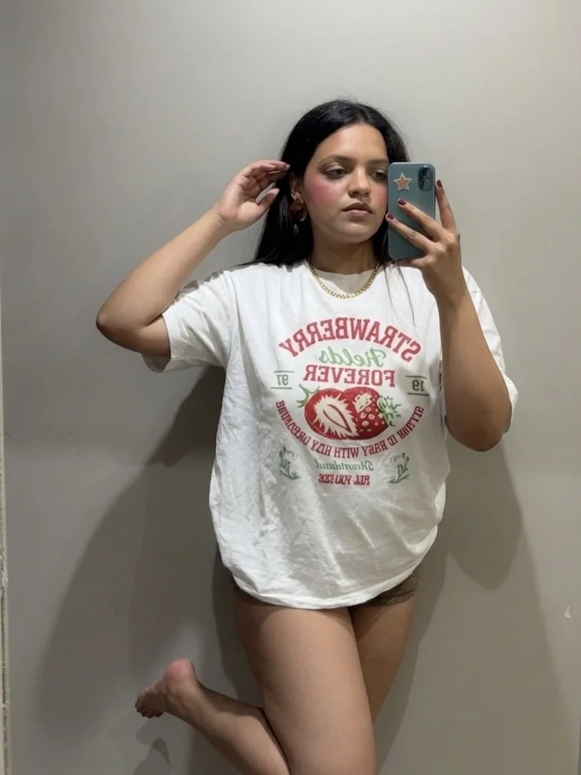 Hot indian insta infleuncer viral pics showing with her face image 5