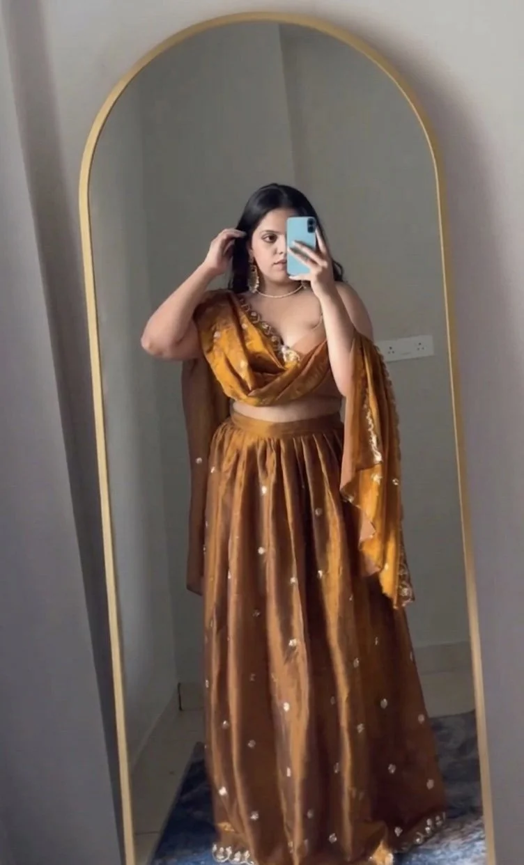 Hot indian insta infleuncer viral pics showing with her face image 7
