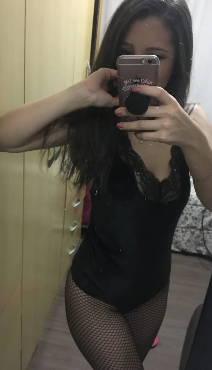 Priminha putinha safada image 9