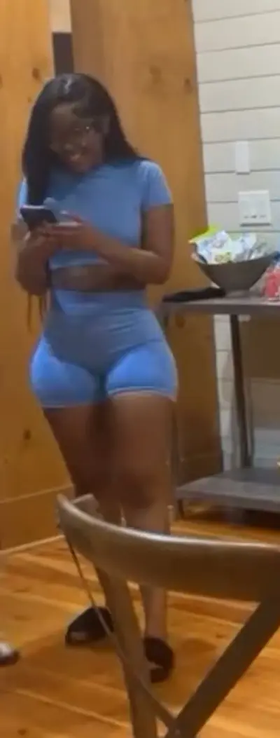 IMG_ sexy ebony thicker than a bowl of oatmeal cover image