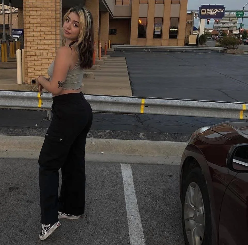 Chicago slut has nutty face 😵‍💫😵‍💫💦💦 image 8