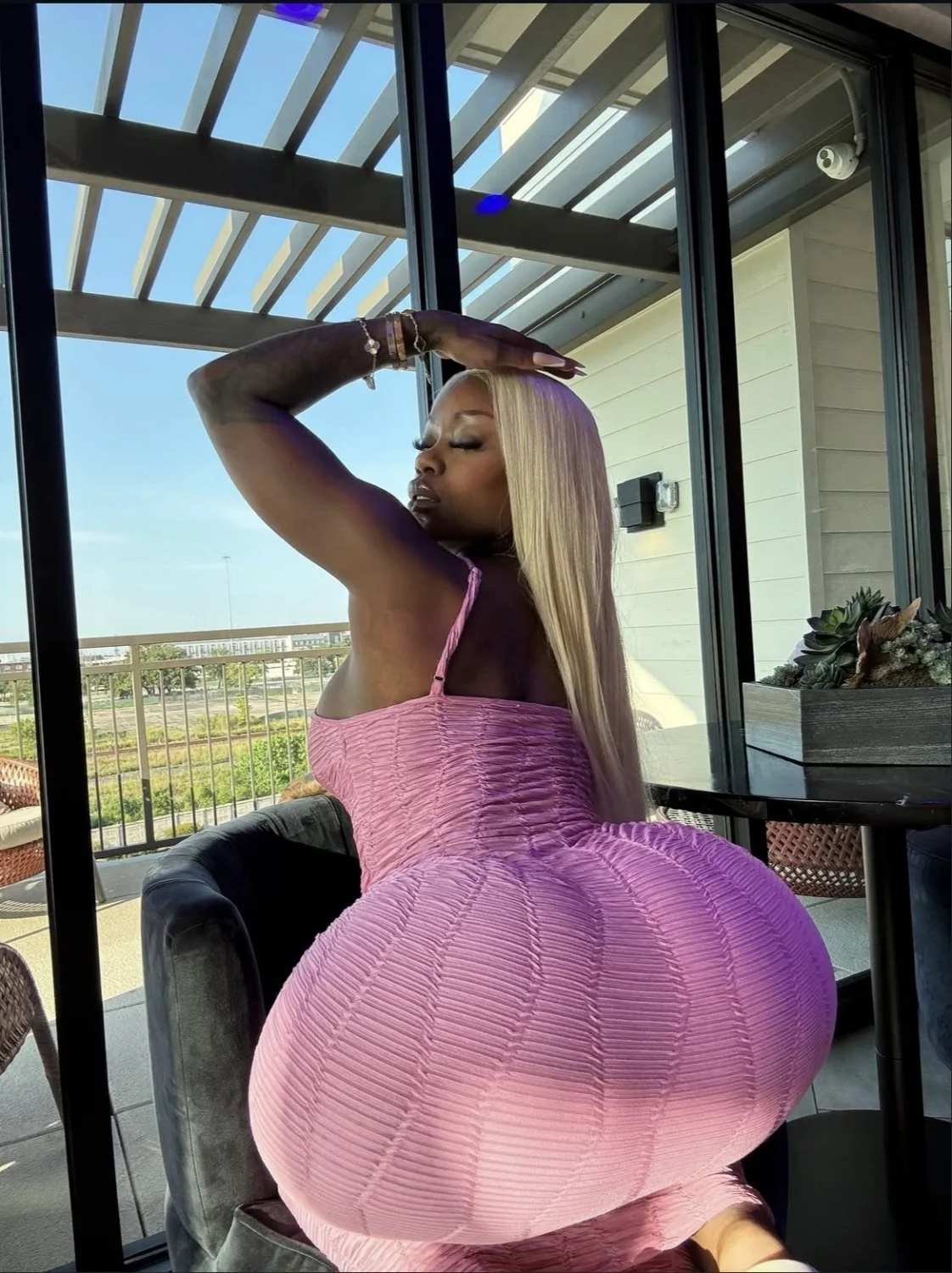 PRETTII PAAIID🤎 image 3