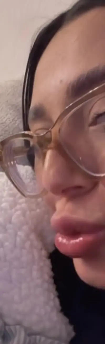 Latina milf dsl lips I would bust all over her beautiful slutty face cover image