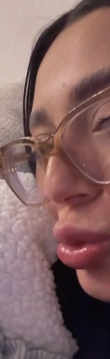 Latina milf dsl lips I would bust all over her beautiful slutty face main image