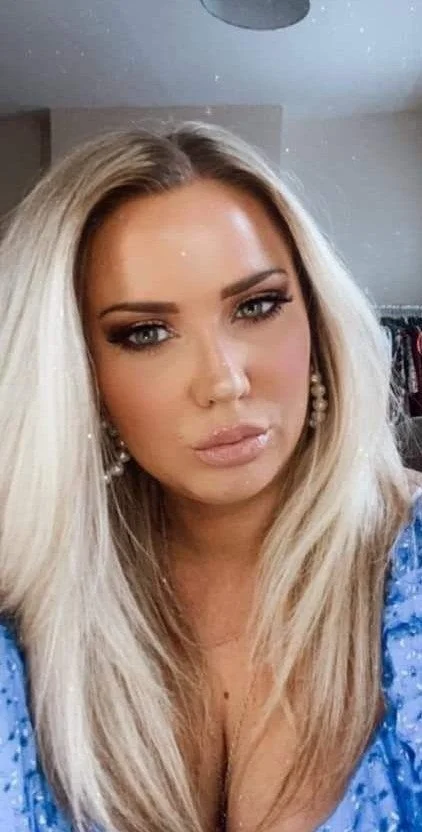 Rachel UK Pouting Cunt Slag image 11