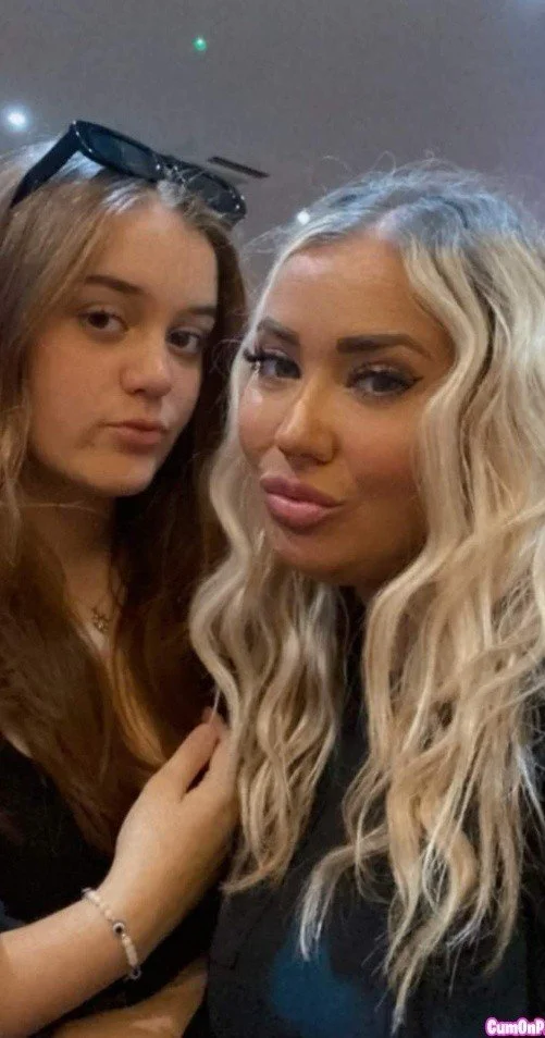 Rachel UK Pouting Cunt Slag image 17