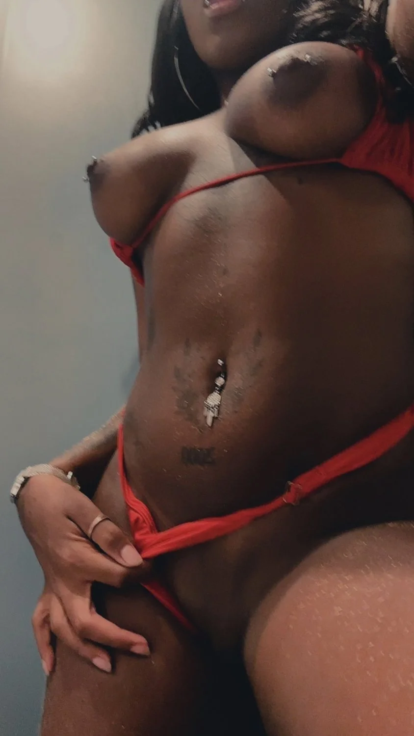 Novinha mulata gostosa carioca do job delicinha 🙈😋🤤🔥😈 image 2