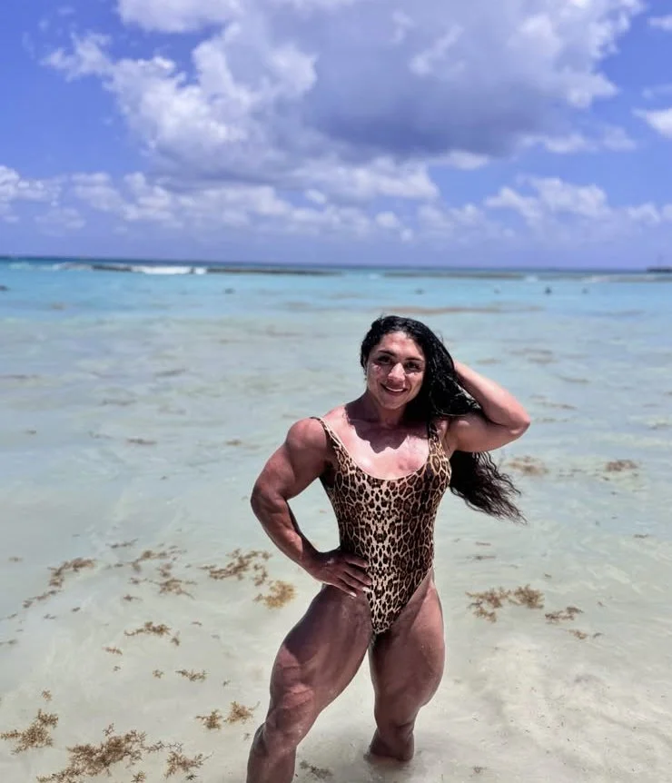 Fully developed big girls are top tier to me image 6