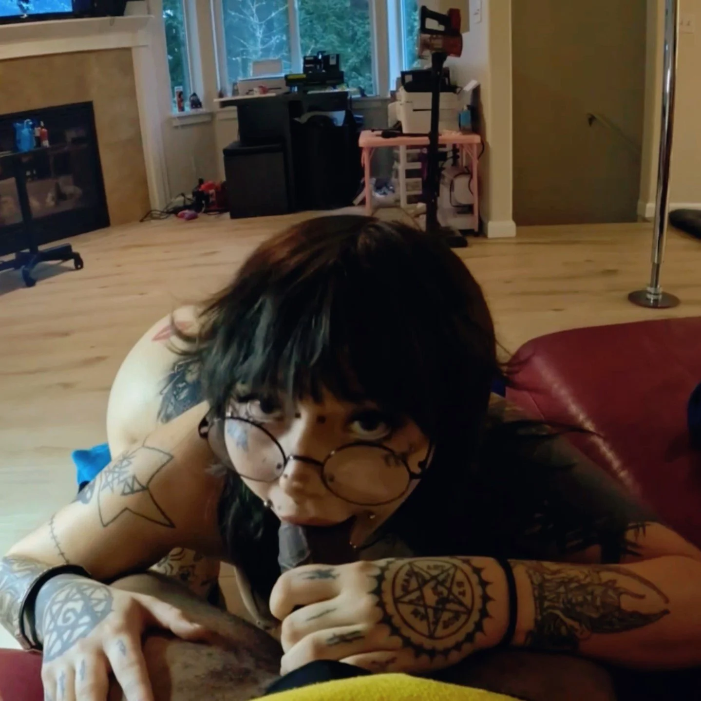 Unprotected BBC Sex In Kitchen With Big Ass Goth Emo Teen Slut image 4