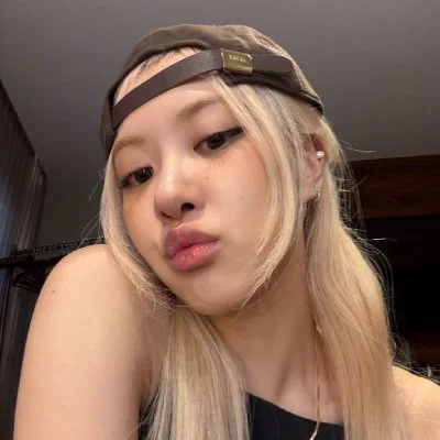Rose BLACKPINK face porn main image