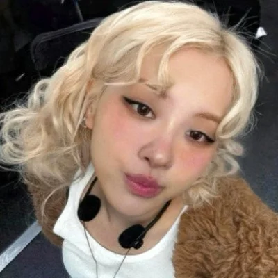 Rose BLACKPINK face porn image 2