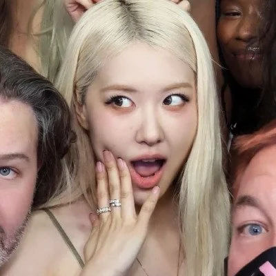 Rose BLACKPINK face porn image 4