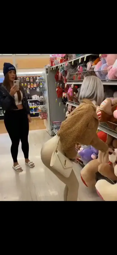 Damn who is this hottie riding her teddy 🥵🍑🔥 cover image
