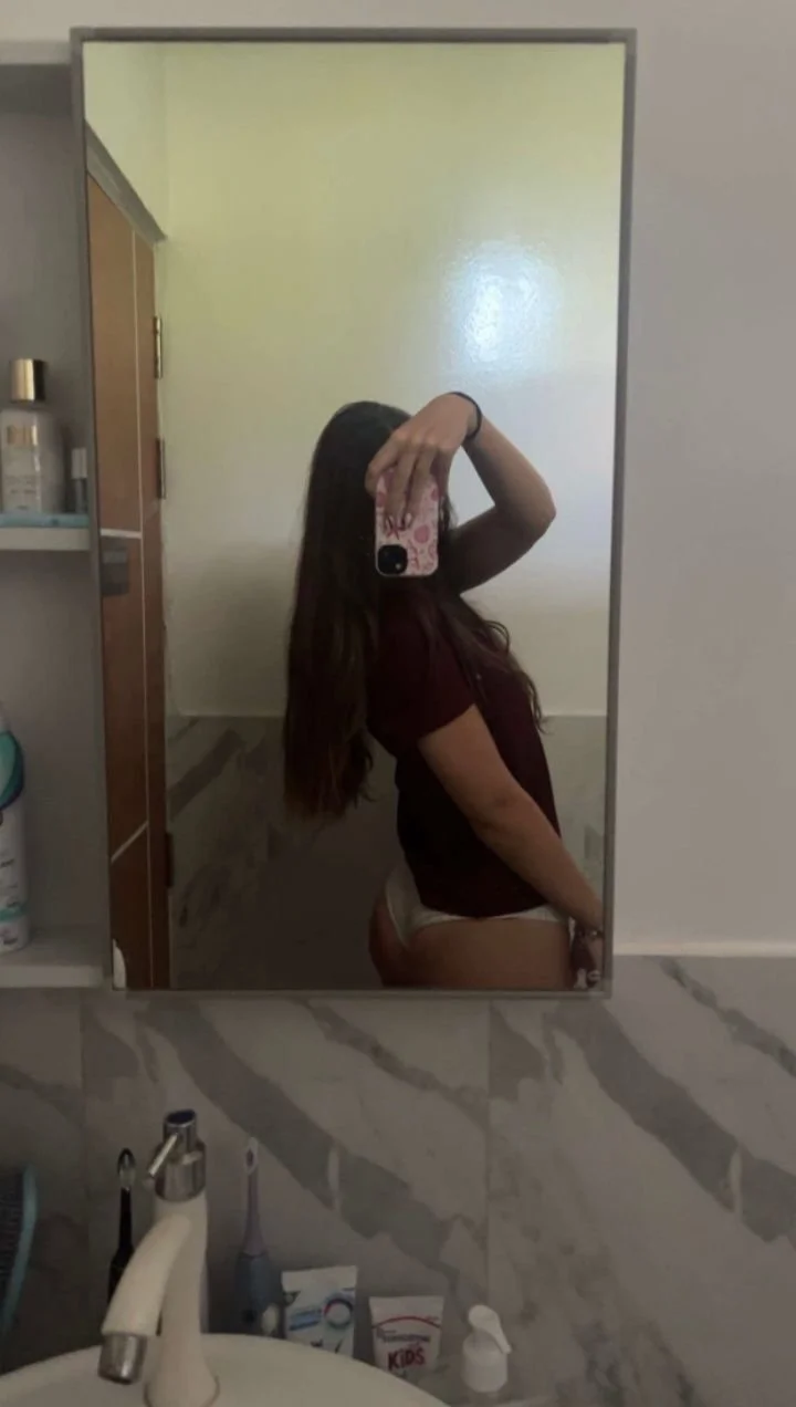 Trisha 19 image 3