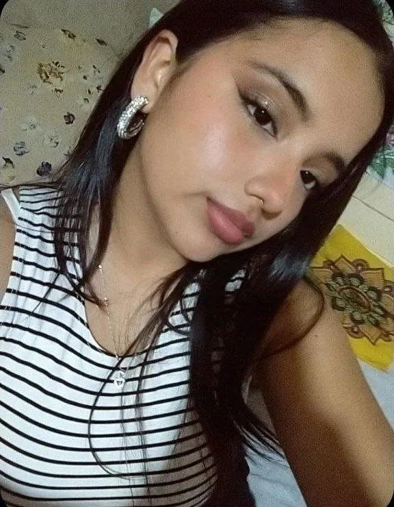 Zaira 20 añitos image 18