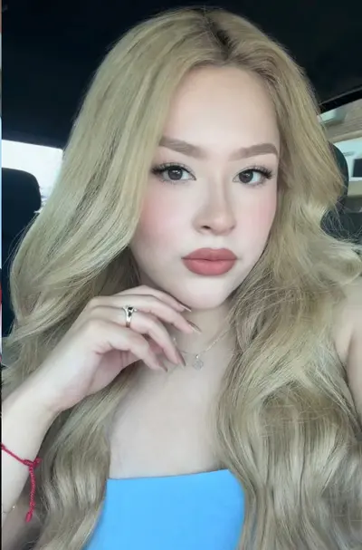 Blonde latina cover image