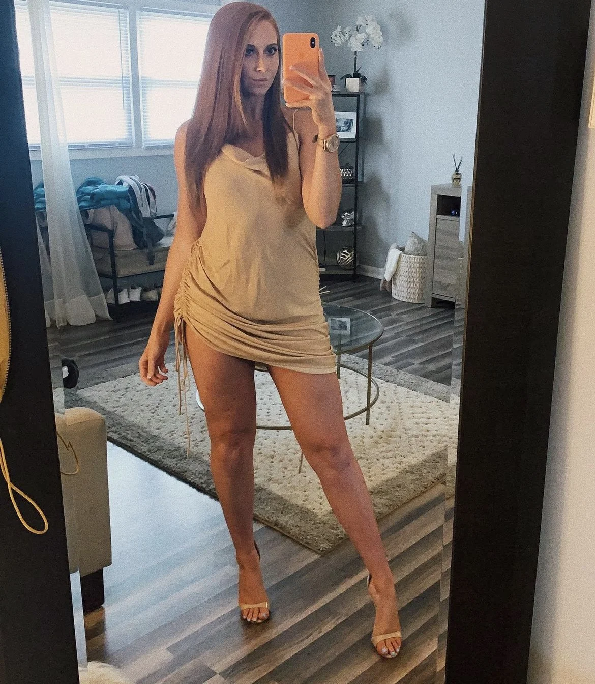 Taylor Wilson showing off her sexy body image 3