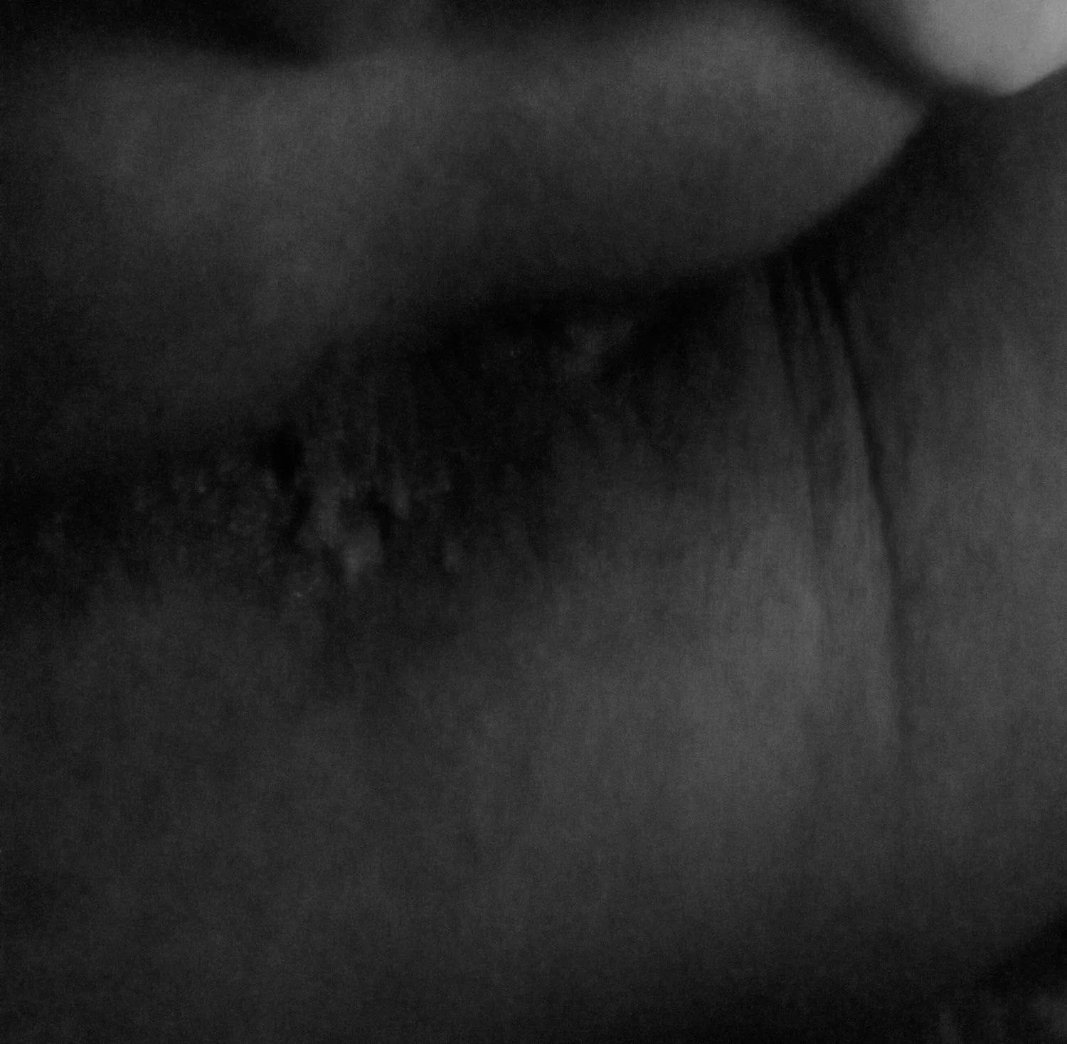 Dormir com mãe bebinha da nisso kkk, só no cuzinho image 2
