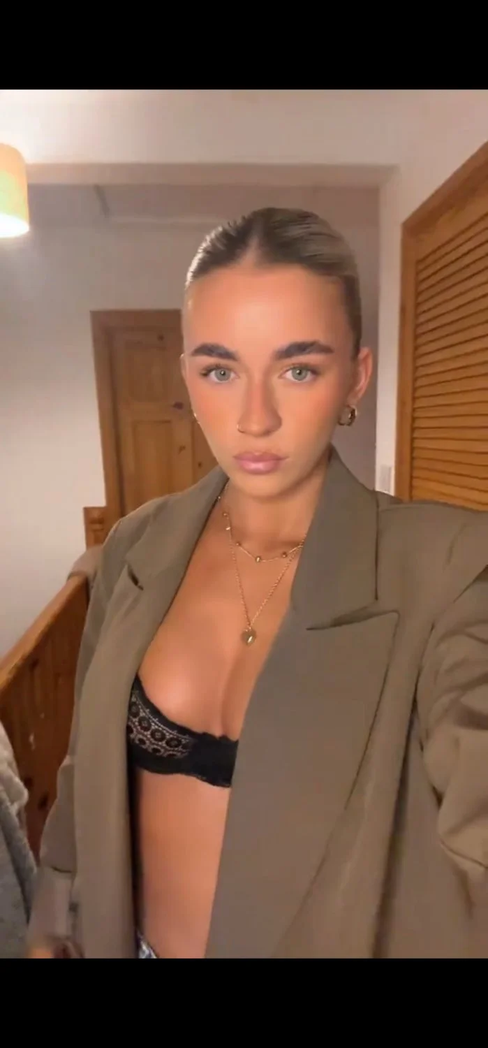 Slutty Blonde Scottish Chav image 13