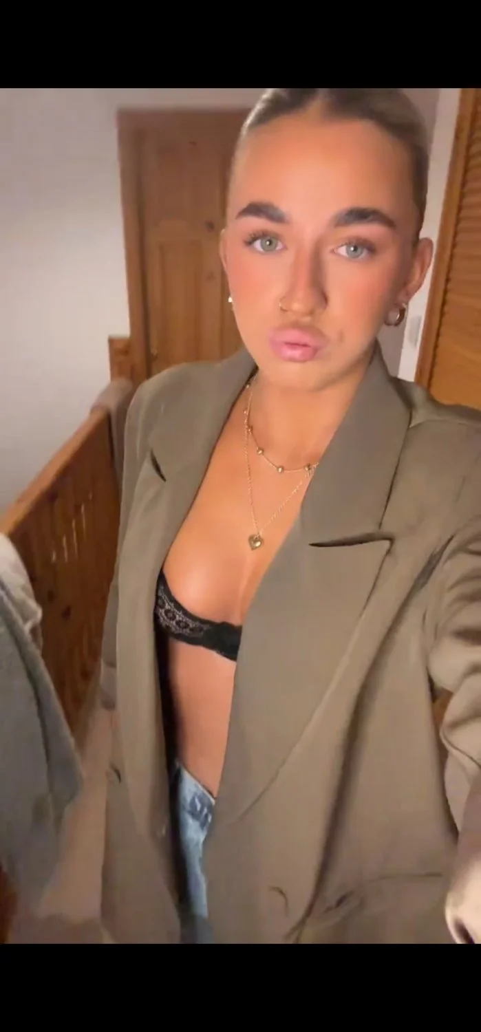 Slutty Blonde Scottish Chav image 14