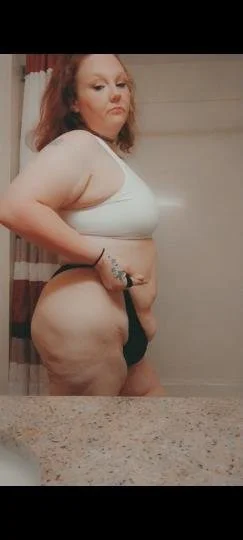 30 yr BBW wife sucks BBC image 5