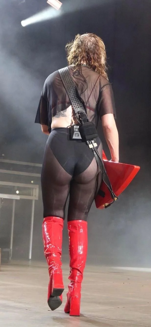 Lzzy Hale 9 image 2