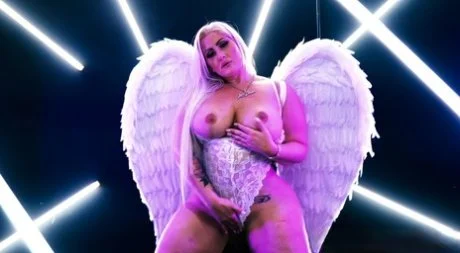 MZ DANI🍑 main image