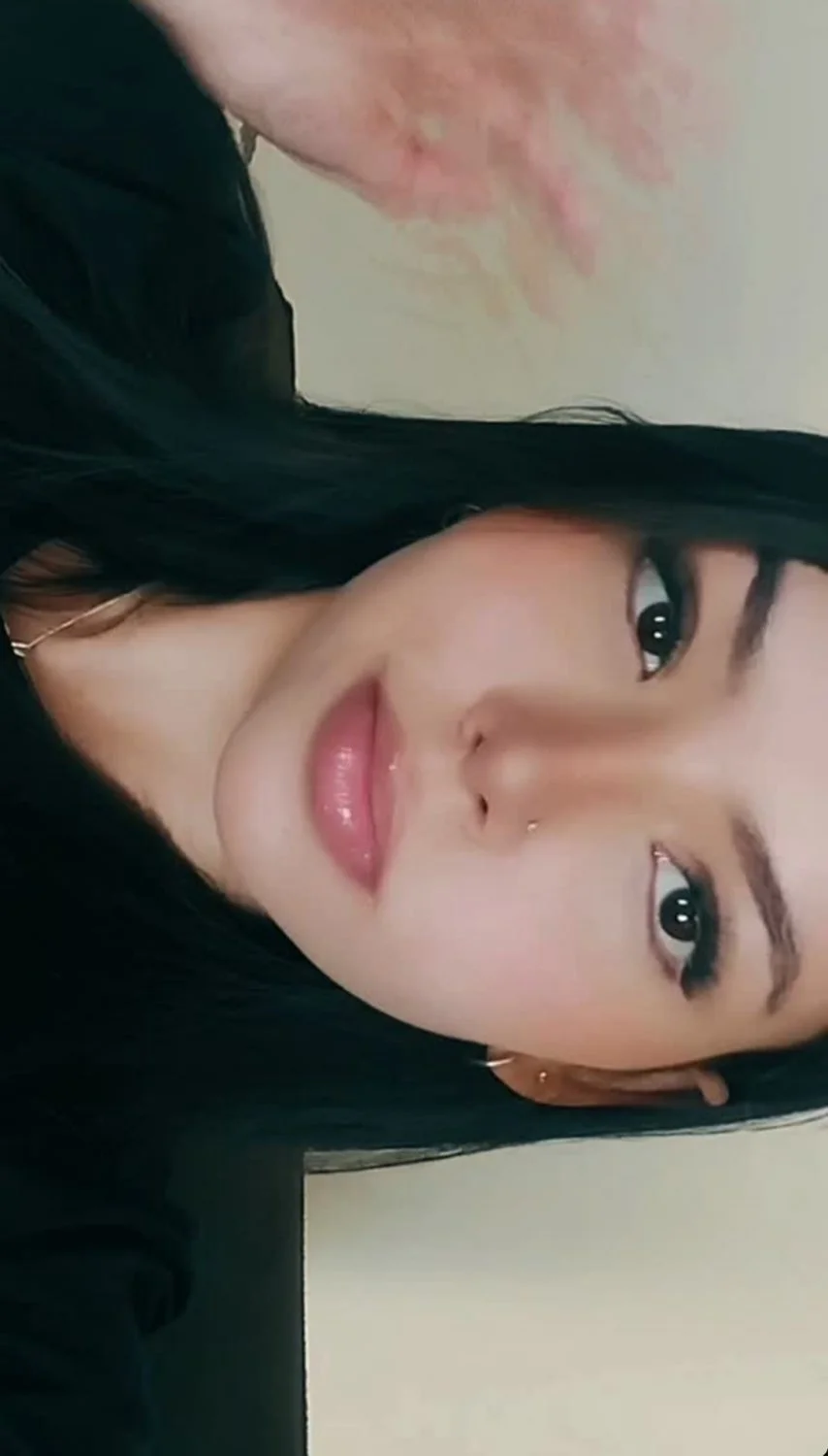 Namorado Vazou fotos de novinha pelada na cama mostrando a bucetinha image 9