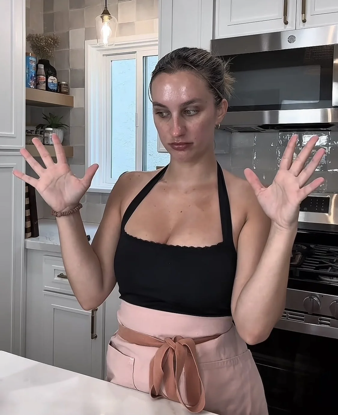 She’s not a baker, she just wants people to stare at her tits! image 19