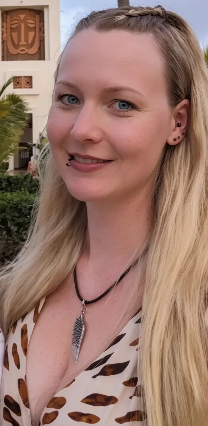 Blond girl waiting for some bulls to creampie her!! image 5