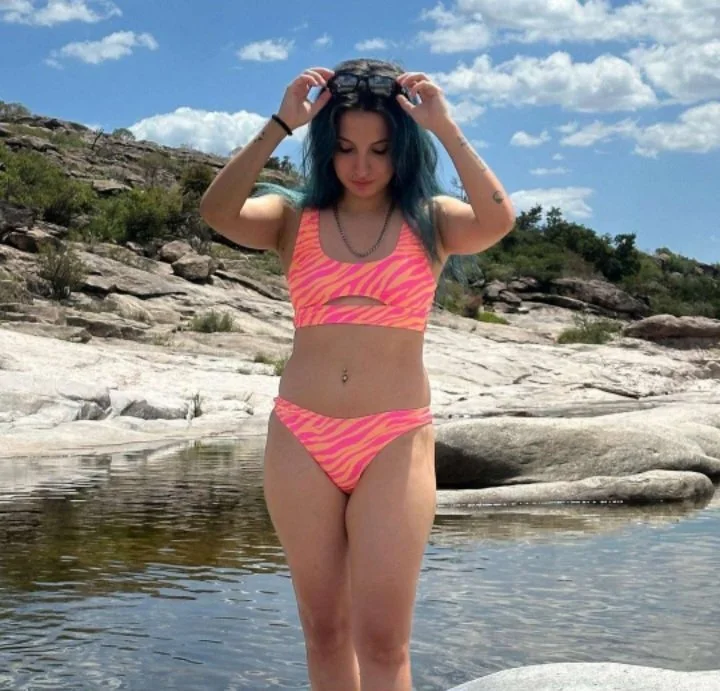 Angie velasco image 16