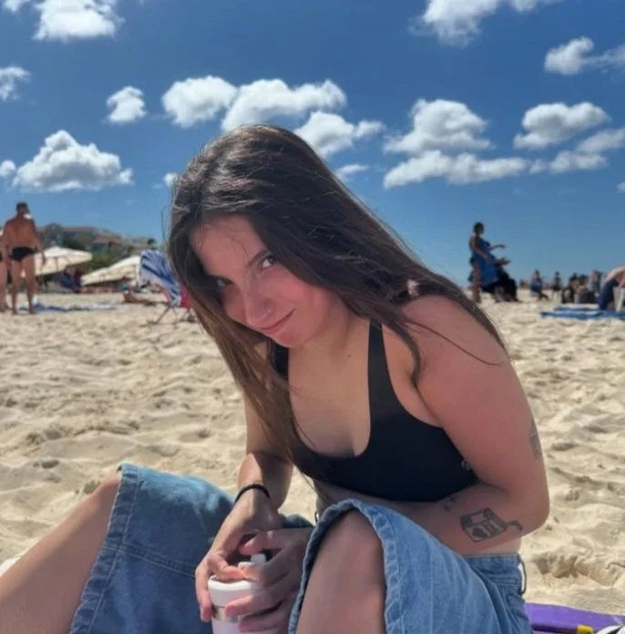 Angie velasco image 3