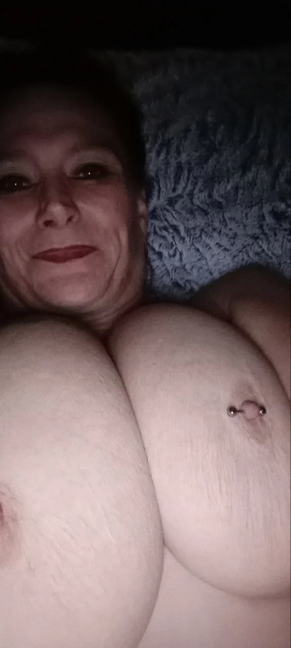 Cat is a total slut, ready to be famous image 9