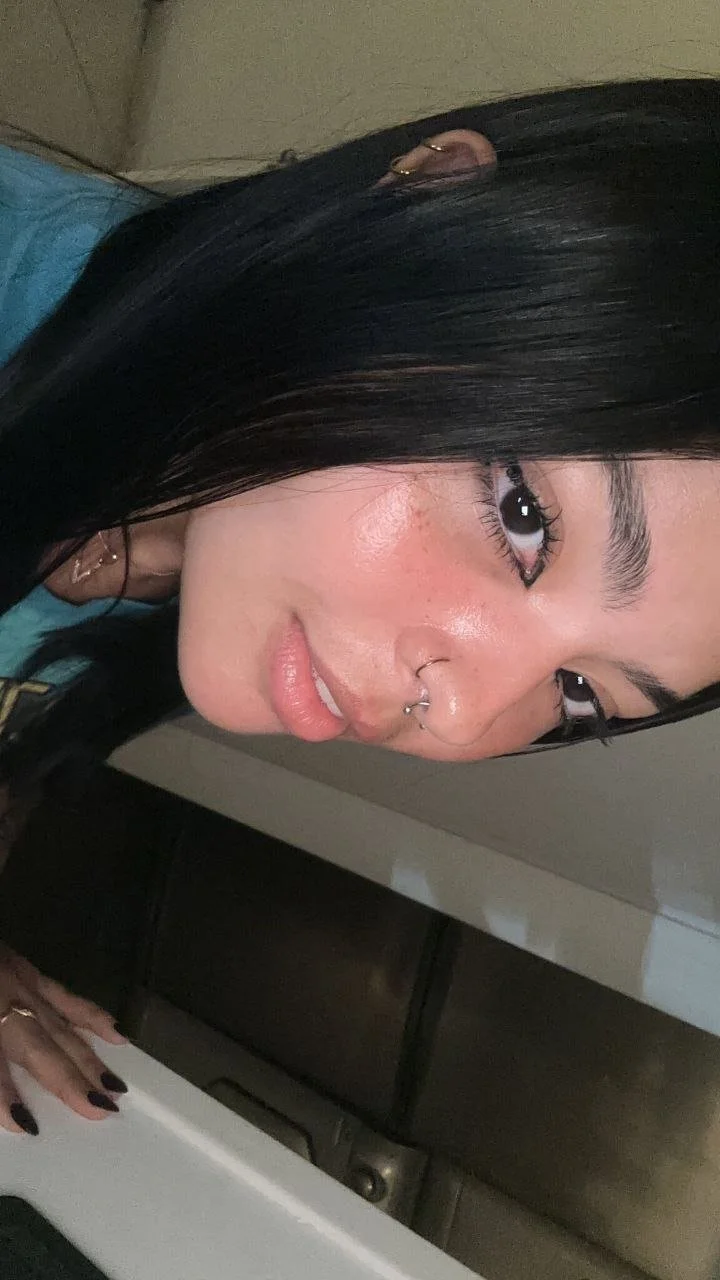 Morena tatuada muito peituda image 2