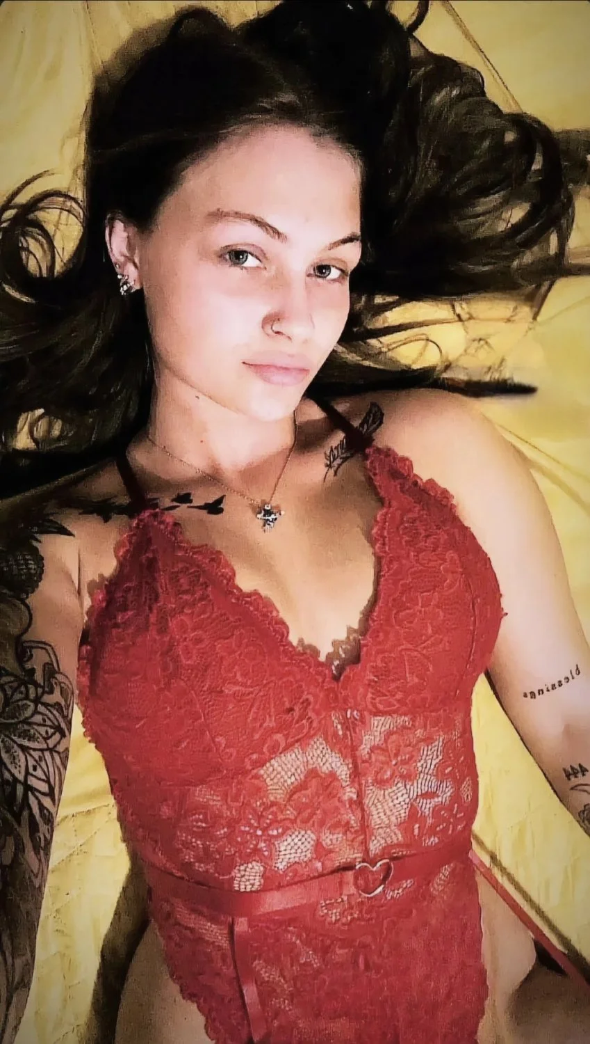 Kacey, 19, Tatted teen shows nudes image 5