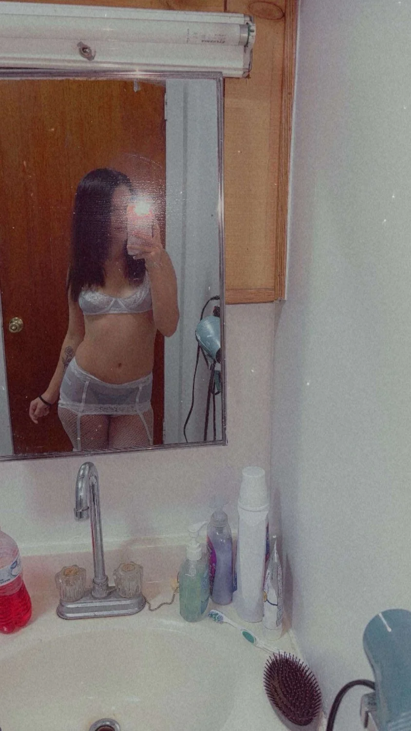 Amateur GF image 3
