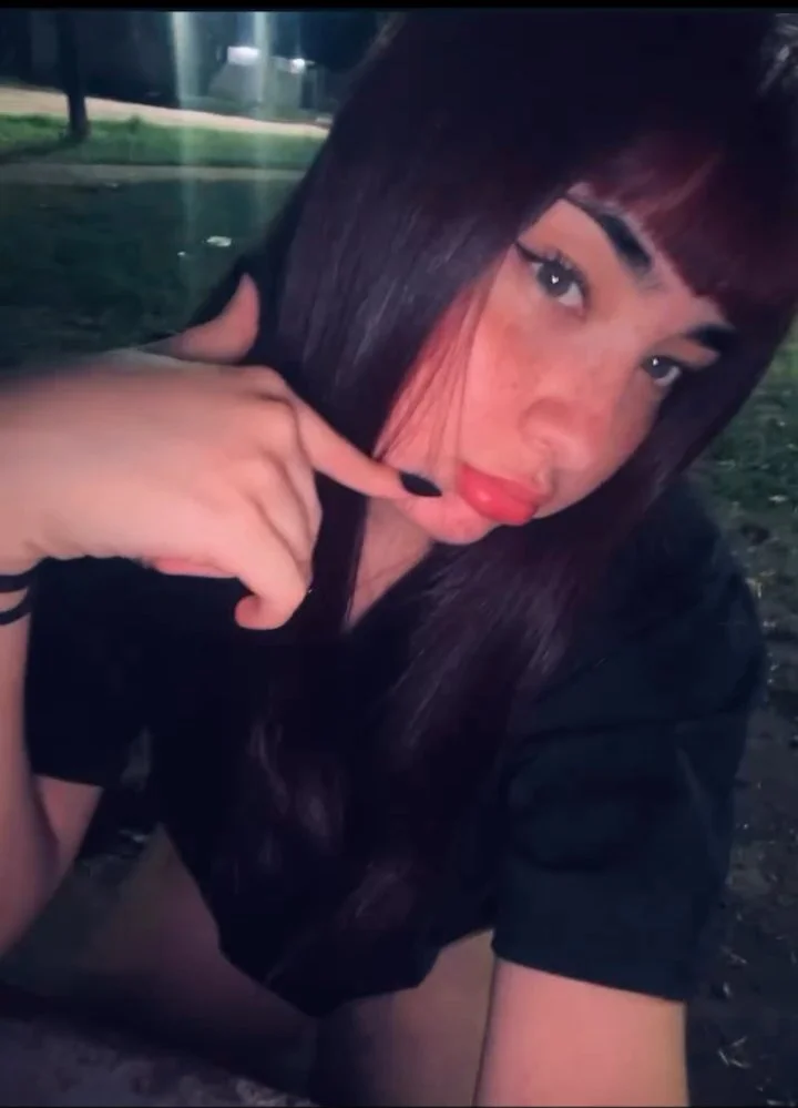 Tengo mas contenido de pendejita zoe image 7