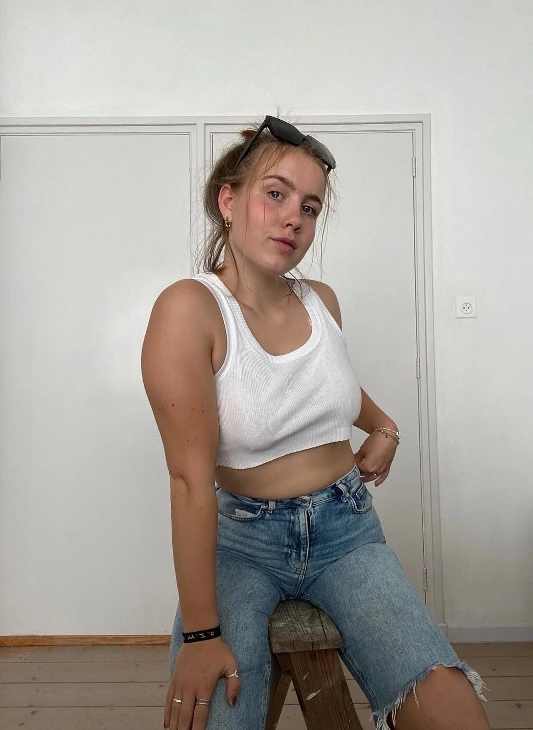 Dutch Laura image 15