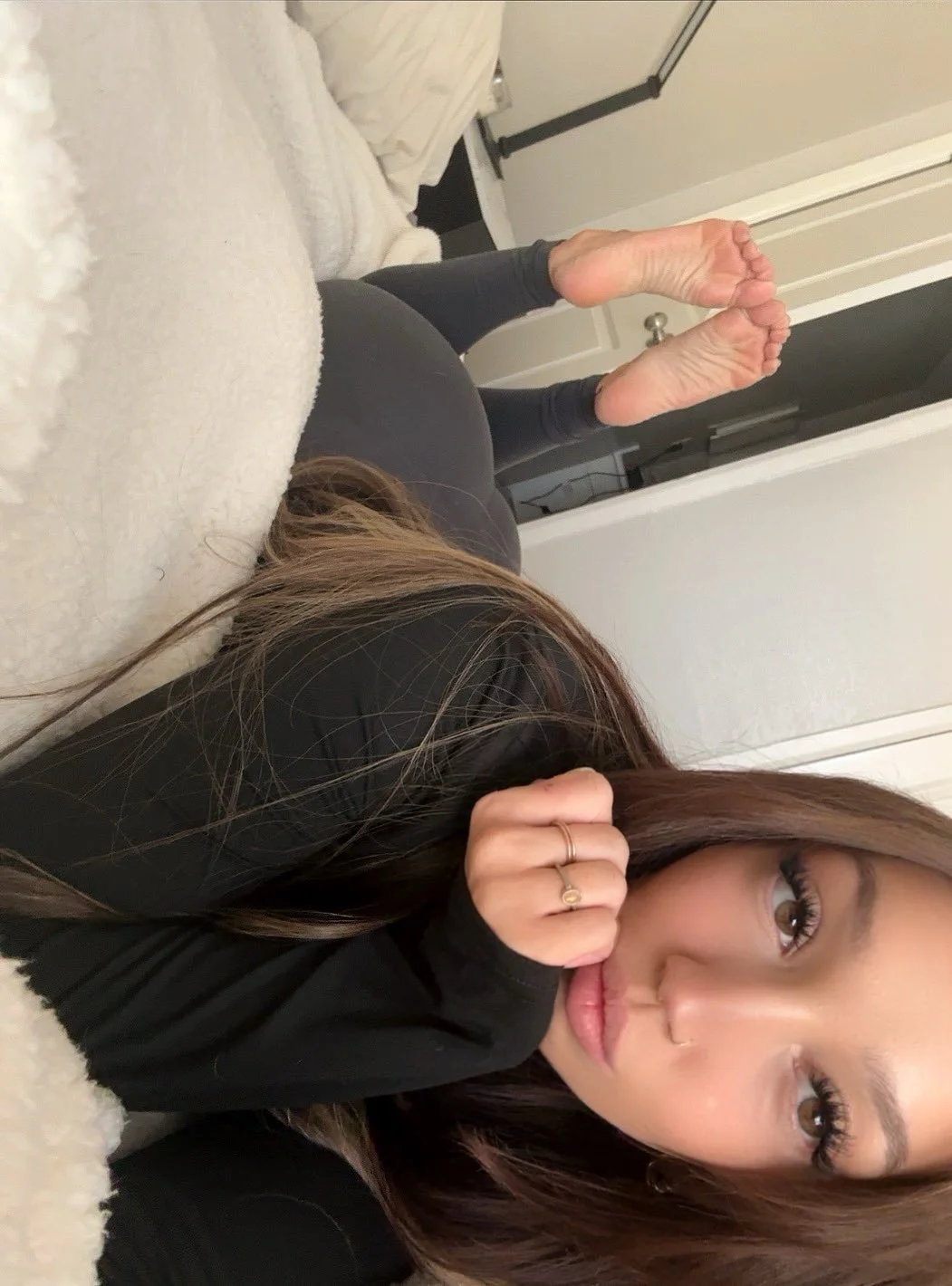 Latina Soles image 28