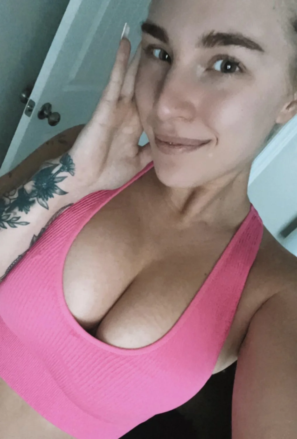 Yoga teacher exposed tapes and nudes (DM submission) image 32