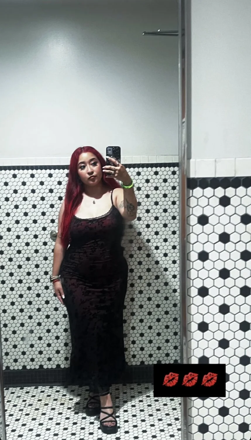 Sexy Latina p2 image 3